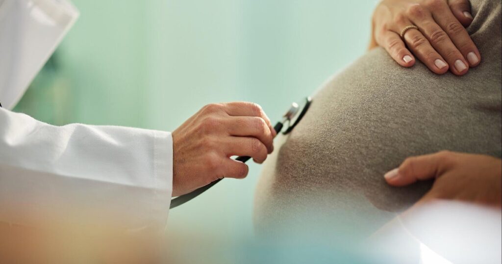 Columbia University confirms first pregnancy using new AI-guided sperm recovery method