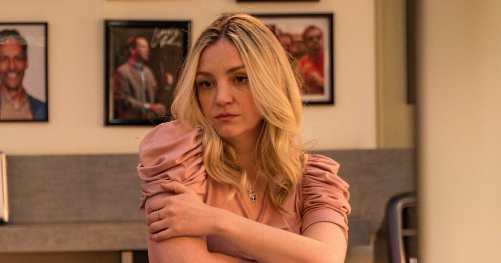 The Bear's Abby Elliott Had a Chemical Pregnancy Loss After IVF Journey